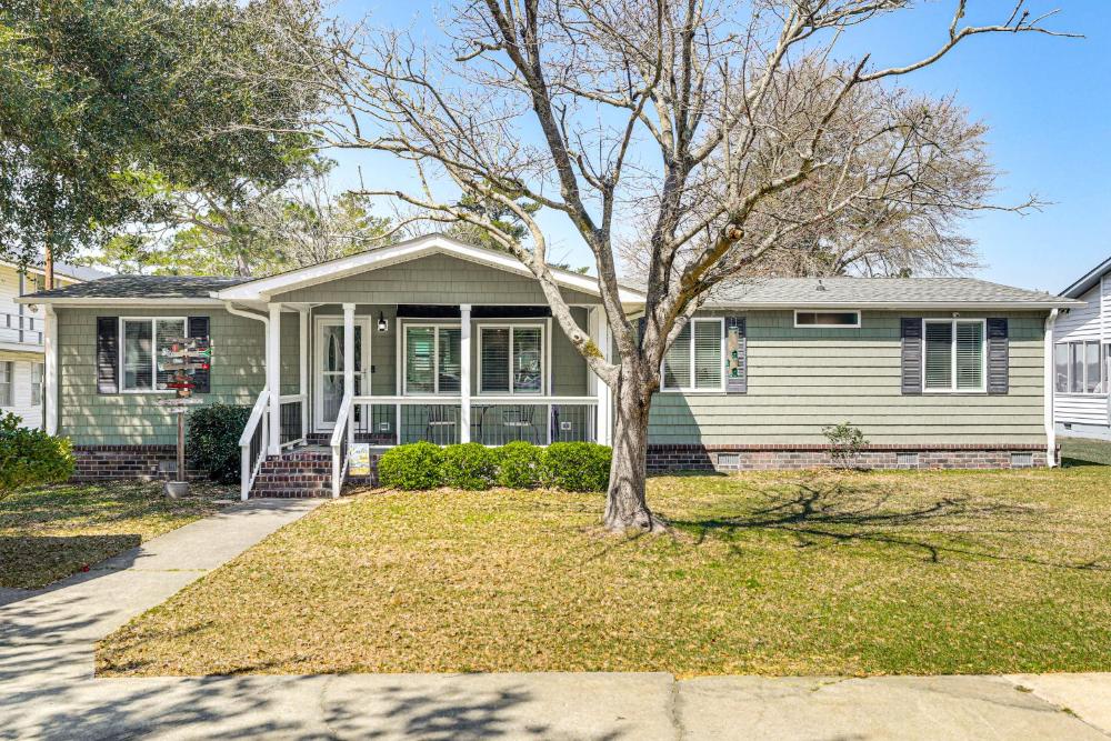 Lake Moultrie Access Moncks Corner Home with Dock